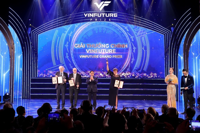 VINFUTURE công bố chủ nhân các giải thưởng phungj sự nhân loại năm 2021 - Ảnh 9.