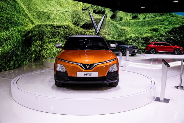 VinFast công bố dừng sản xuất xe xăng, chuyển hẳn sang sản xuất xe thuần điện từ cuối năm 2022 - Ảnh 7.