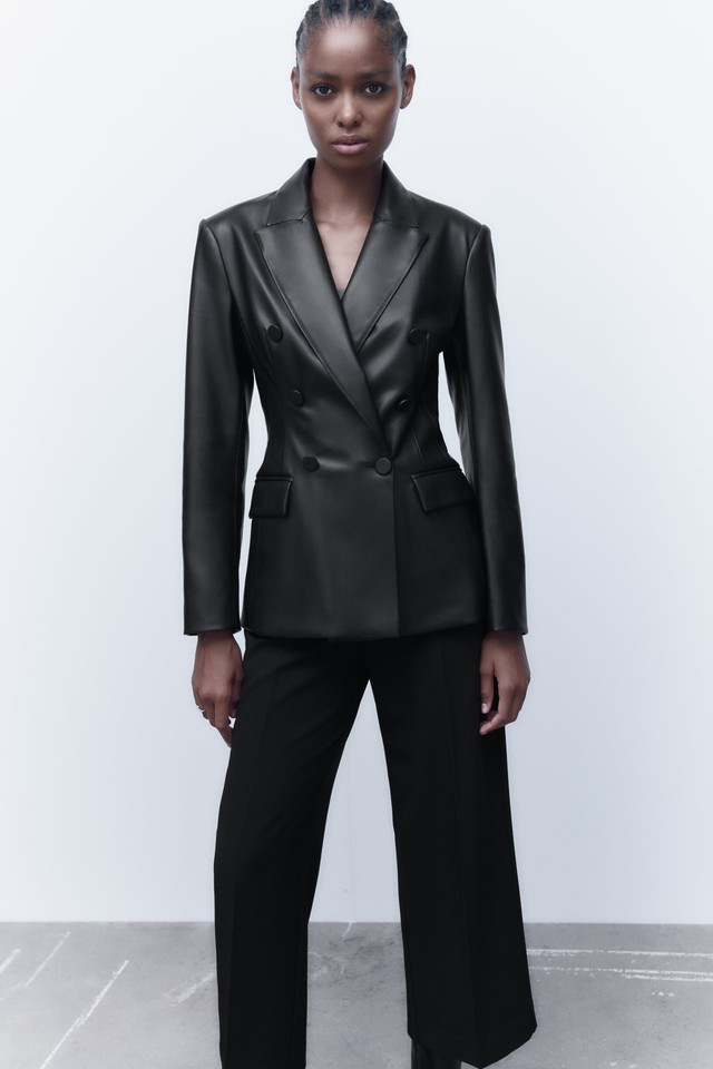 13 mẫu áo blazer mới nhất của Zara, H&M và Mango  - Ảnh 9.