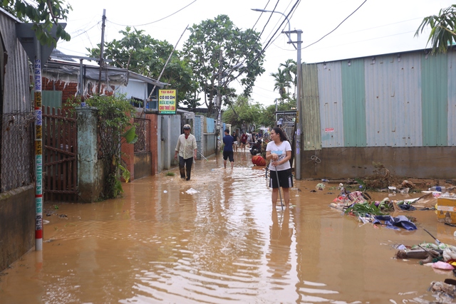 4 người tử vong do mưa lũ lịch sử tại Đà Nẵng - Ảnh 2.