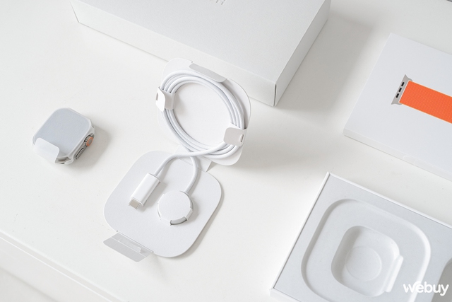 Mở hộp đồng hồ thông minh đến từ Apple, giá bằng cả một chiếc iPhone 14 - Ảnh 8. Mở hộp đồng hồ thông minh đến từ Apple, giá bằng cả một chiếc iPhone 14 - Ảnh 8.