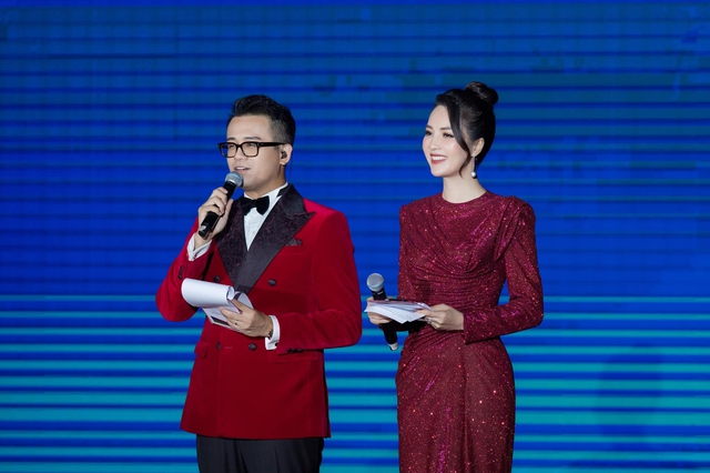 Cuộc sống top 3 Hoa hậu Việt Nam 2008: 2 người lui về ở ẩn, Á hậu thành MC nổi tiếng  - Ảnh 8.