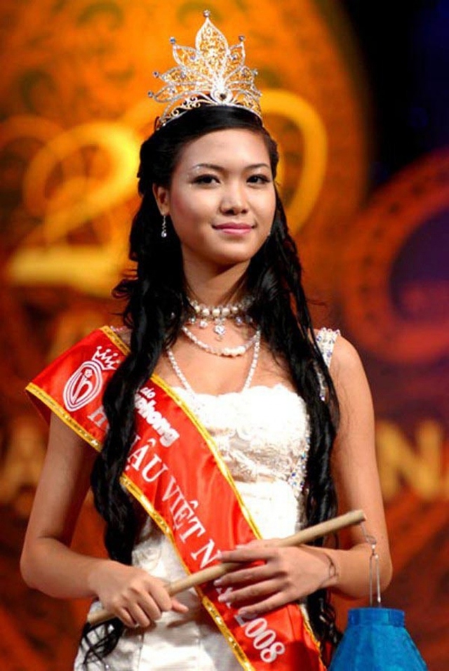 Cuộc sống top 3 Hoa hậu Việt Nam 2008: 2 người lui về ở ẩn, Á hậu thành MC nổi tiếng  - Ảnh 2.
