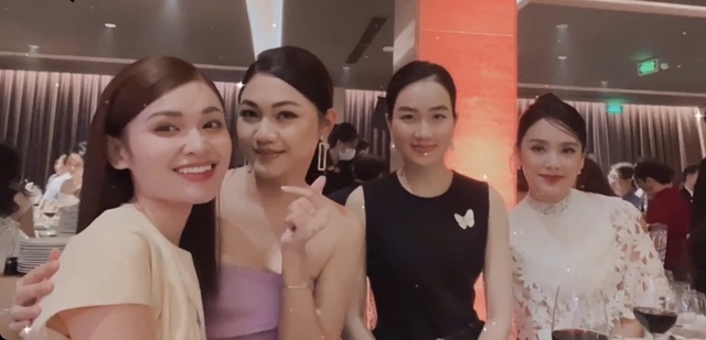Toàn cảnh hôn lễ Hoa hậu Đỗ Mỹ Linh và chồng doanh nhân: Dàn mỹ nhân đổ bộ, Lương Thùy Linh bắt được hoa cưới  - Ảnh 11.