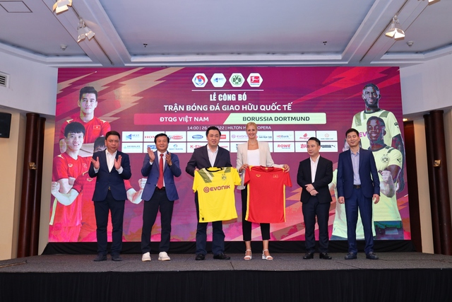Trận giao hữu tuyển Việt Nam - CLB Dortmund: &quot;Kiểm quân&quot; trước thềm AFF Cup 2022 - Ảnh 2.