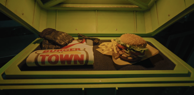 Call of Duty hợp tác cùng Burger King - mua bánh nhận thời trang game miễn phí - Ảnh 2.