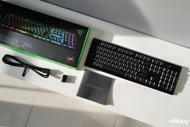 Trên tay bàn phím Razer DeathStalker V2 Pro và chuột Basilisk V3 Pro: Đúng chất một cặp bài trùng - Ảnh 3.