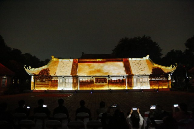 Công nghệ giúp xây dựng tour trải nghiệm về đêm tại di tích Văn Miếu – Quốc Tử Giám  - Ảnh 3.