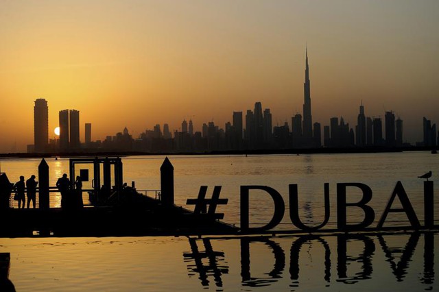 Dubai thu hút lượng khách quốc tế lớn trước thềm World Cup 2022 (Qatar) - Ảnh 1.