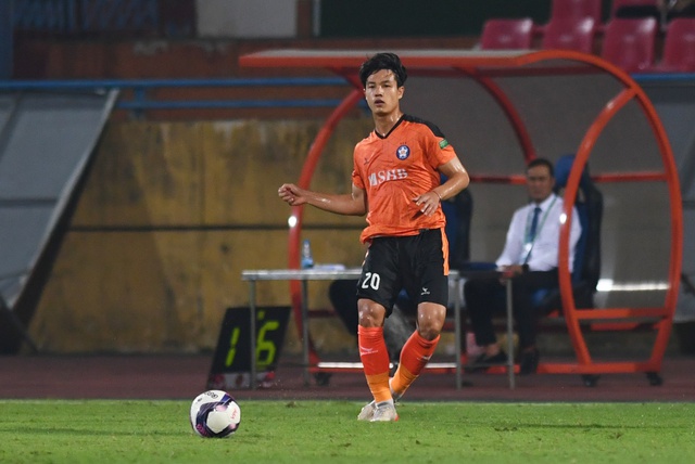 Lý do cảm động sao trẻ Hà Nội FC chạy nửa vòng sân để ăn mừng bàn thắng  - Ảnh 9.