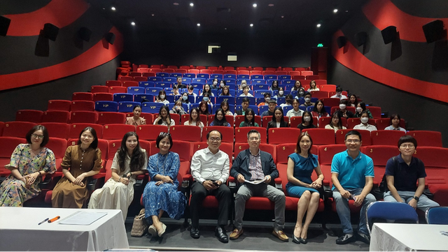 Tuyển 100 tình nguyện viên phục vụ Liên hoan phim quốc tế Hà Nội 2022 - Ảnh 1.