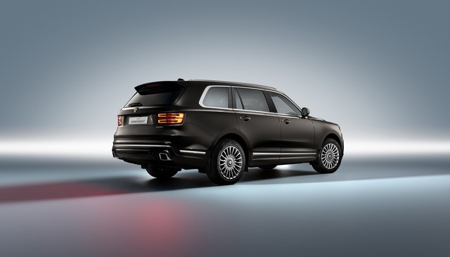 Sau xe Tổng thống, 'Rolls-Royce của nước Nga' tiếp tục tung SUV siêu sang giá nửa triệu USD - Ảnh 4.