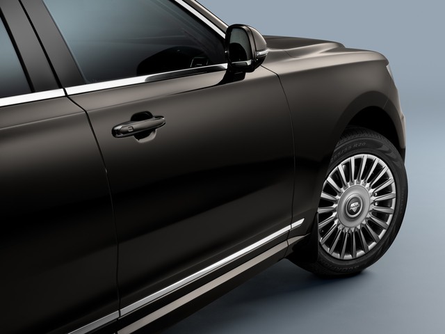 Sau xe Tổng thống, 'Rolls-Royce của nước Nga' tiếp tục tung SUV siêu sang giá nửa triệu USD - Ảnh 6.