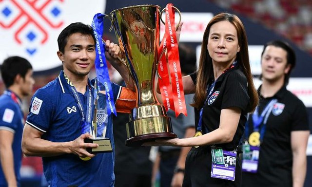 Chanathip Songkrasin tái khẳng định không tham dự AFF Cup 2022: &quot;Hãy cho cầu thủ trẻ cơ hội&quot; - Ảnh 1.