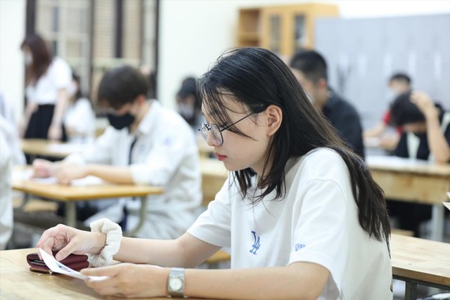 NÓNG: Bộ Giáo dục - Đào tạo lên tiếng chính thức về thời gian tổ chức lại kỳ thi IELTS - Ảnh 2.