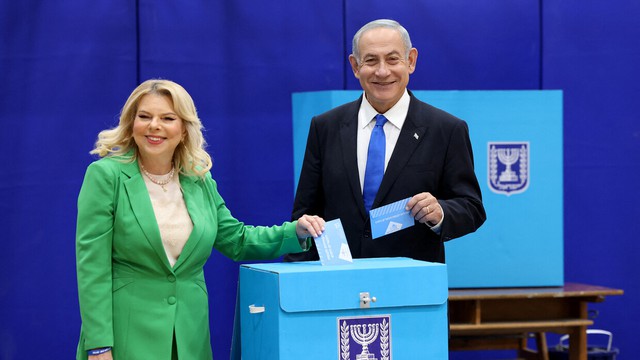Bầu cử Quốc hội Israel lần thứ 5 trong vòng hơn 3 năm, cựu Thủ tướng Netanyahu trở lại - Ảnh 1.