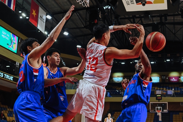 Đụng độ Thái Lan ở FIBA Asia Cup 2025, tuyển bóng rổ Việt Nam không tạo nên bất ngờ - Ảnh 3.