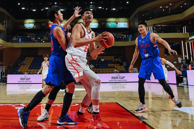 Đụng độ Thái Lan ở FIBA Asia Cup 2025, tuyển bóng rổ Việt Nam không tạo nên bất ngờ - Ảnh 4.
