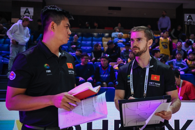 HLV đội tuyển Bóng rổ Việt Nam nói gì trước trận &quot;sống còn&quot; tại FIBA Asia Cup 2025 Pre-Qualifiers? - Ảnh 1.