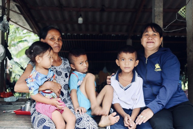 Trong 3 ngày, cha mẹ lần lượt uống thuốc rầy tự tử, bỏ lại 3 đứa con nheo nhóc cho ông bà nội già yếu - Ảnh 6.