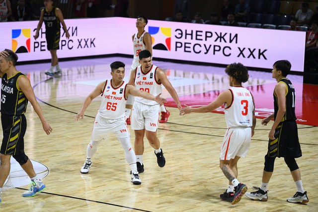 Kết thúc hành trình tại FIBA Asia Cup 2025, thầy trò HLV Đội tuyển Bóng rổ Việt Nam hé lộ đích đến tiếp theo - Ảnh 1.