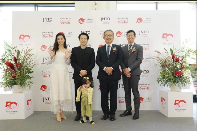 Gia đình nghệ sĩ Đông Nhi- Ông Cao Thắng được bổ nhiệm là Đại sứ du lịch Nhật Bản - Ảnh 1.