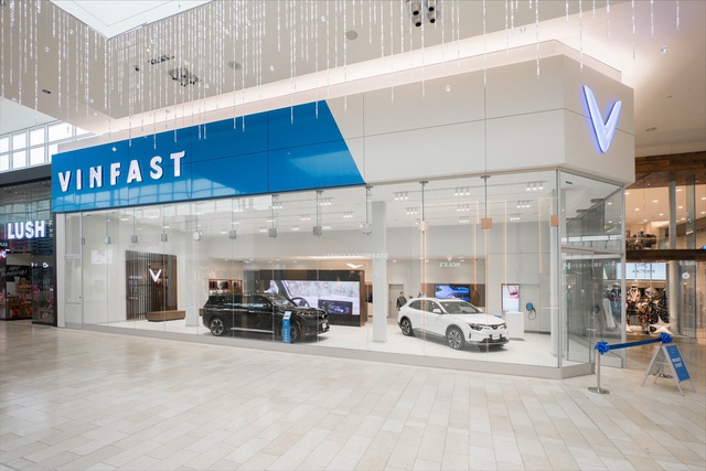 Vinfast khai trương cửa hàng đầu tiên tại Yorkdale, Canada  - Ảnh 1.