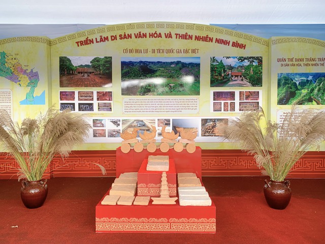 Không gian triển lãm di sản văn hóa đặc sắc tại Festival Ninh Bình - Ảnh 1.