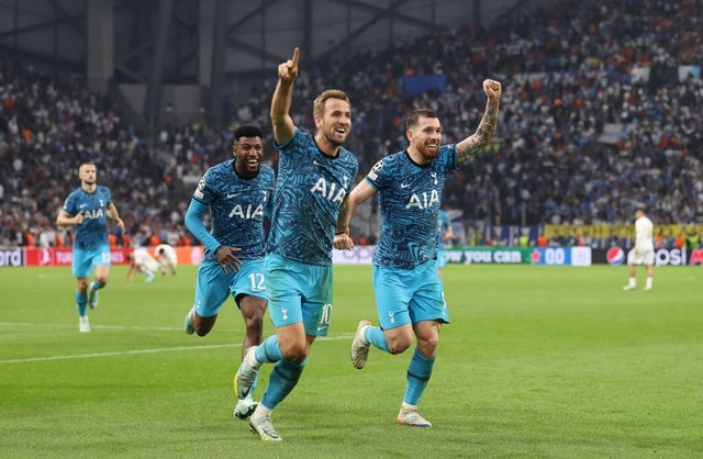 Ngược dòng thắng kịch tính phút bù giờ, Tottenham vào vòng 1/8 Champions League - Ảnh 2.