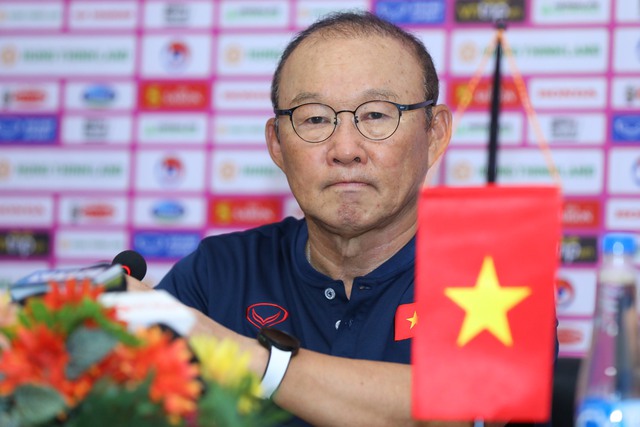 HLV Park Hang-seo tiết lộ kế hoạch chuẩn bị cho AFF Cup 2022 của đội tuyển Việt Nam - Ảnh 1.