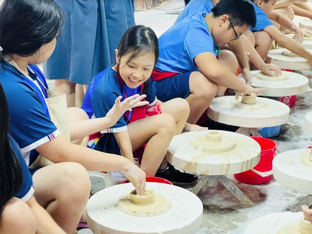 Quận Nam Từ Liêm có 1 ngôi trường: Giáo viên, chú bảo vệ, cô nấu bếp chung tay để trẻ trưởng thành hạnh phúc  - Ảnh 10.