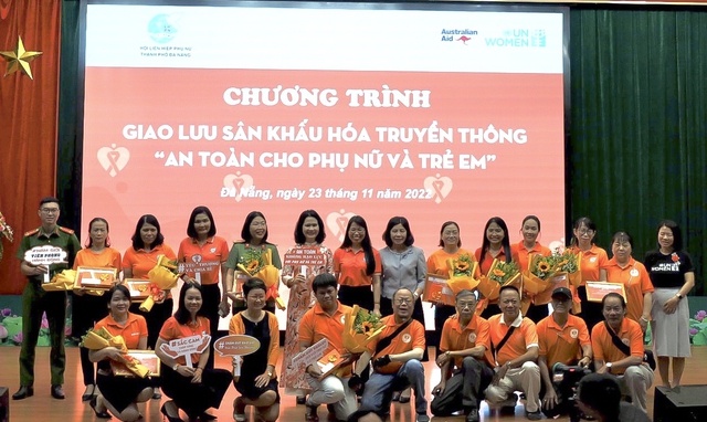 Người dân Đà Nẵng sáng tạo kịch sân khấu chống bạo lực với phụ nữ và trẻ em - Ảnh 1.