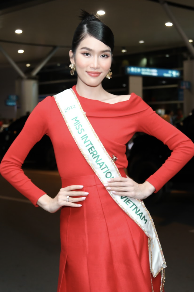 Á hậu Phương Anh lên đường chinh chiến Miss International, dàn Hậu đến dự - Ảnh 1.