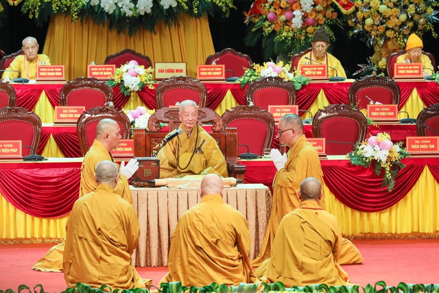 Trưởng lão Hòa thượng Thích Trí Quảng được suy tôn lên ngôi Pháp chủ Giáo hội Phật giáo Việt Nam - Ảnh 2.
