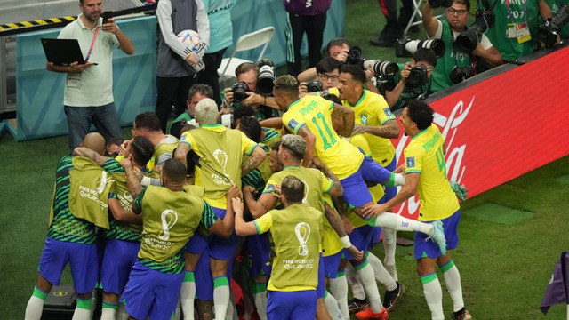 World Cup 2022: ĐT Brazil giành vé sớm nhưng HLV Tite vẫn rất cần Neymar - Ảnh 2.
