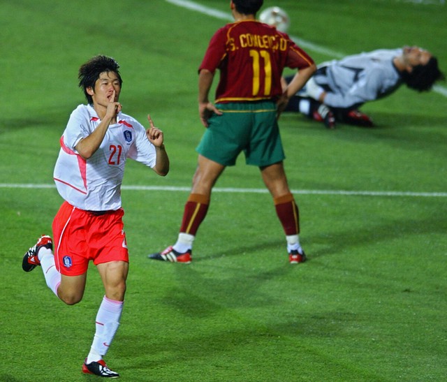 HLV Park Hang-seo bồi hồi nhớ lại kỳ tích tại World Cup 2022 cùng đội tuyển Hàn Quốc - Ảnh 4.