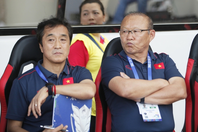 HLV Park Hang-seo bồi hồi nhớ lại kỳ tích tại World Cup 2022 cùng đội tuyển Hàn Quốc - Ảnh 5.