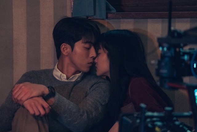 Khắc khoải với 5 mối tình đầu dang dở ở phim Hàn - Ảnh 6.