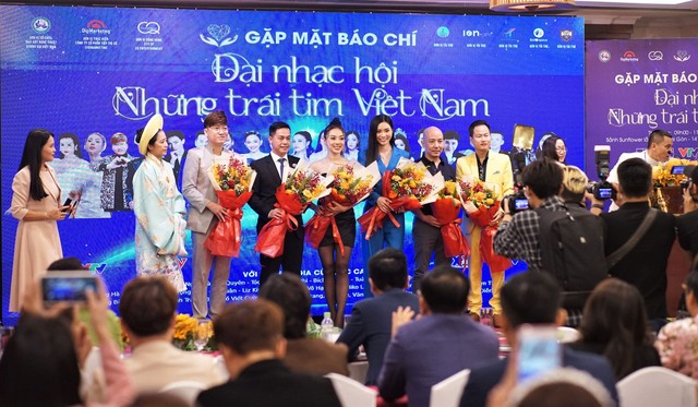 “Những trái tim Việt Nam” như nhịp cầu kết nối những tấm lòng - Ảnh 3.