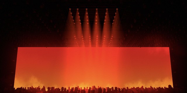 Công nghệ đỉnh cao trong KOSMIK Live Concert: Sân khấu không gian, khán giả được &quot;nhập vai&quot; - Ảnh 3.