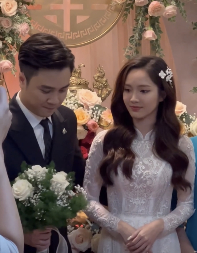Jang Mi khoe nhan sắc rạng rỡ trong lễ cưới, Phương Anh Đào nổi bật giữa dàn bê tráp  - Ảnh 3.