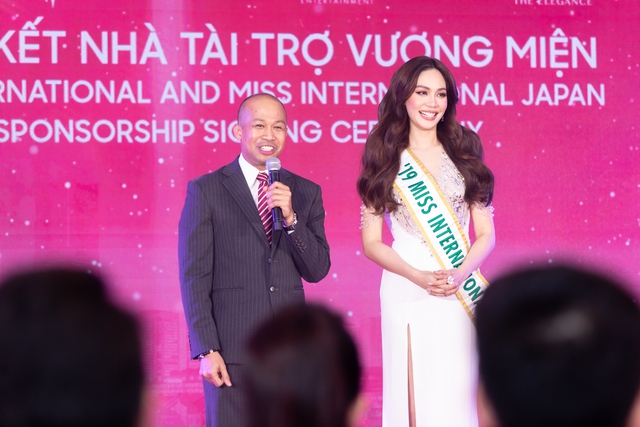 Thảm đỏ công bố vương miện Miss International: Mai Phương, Thúy Vân đọ sắc cùng Hoa hậu quốc tế - Ảnh 11.