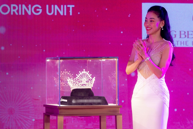 Thảm đỏ công bố vương miện Miss International: Mai Phương, Thúy Vân đọ sắc cùng Hoa hậu quốc tế - Ảnh 10.
