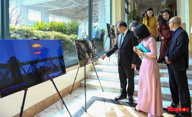 Triển lãm bối cảnh quay phim đặc sắc của Việt Nam tại Liên hoan phim - Ảnh 3.