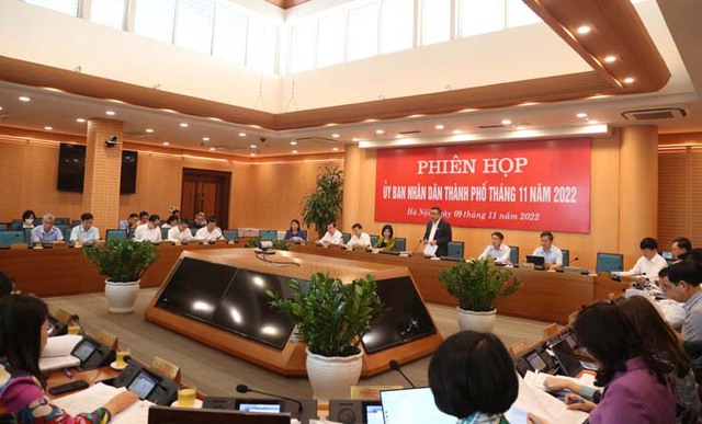 Tập thể UBND Thành phố Hà Nội xem xét các nội dung trình kỳ họp thứ 10 HĐND Thành phố - Ảnh 2.