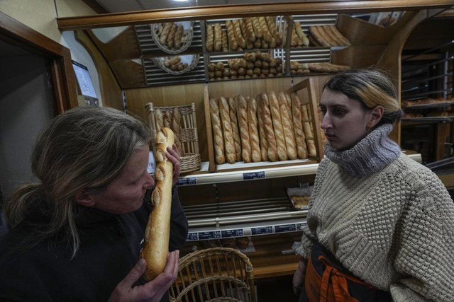 Bánh mì dài của Pháp được công nhận là di sản văn hóa phi vật thể - Ảnh 1.