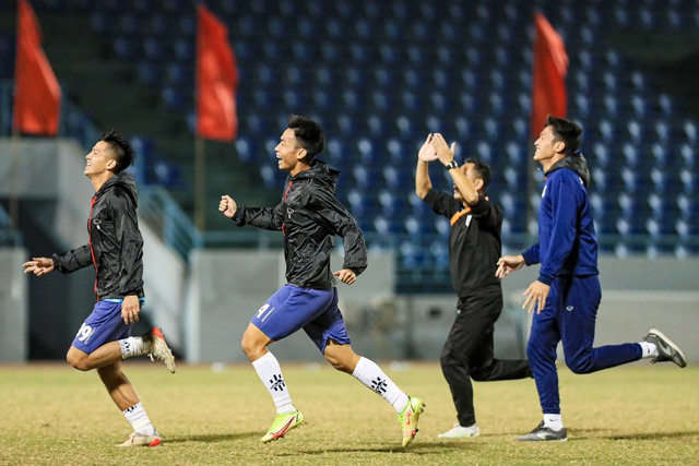 Đại hội Thể thao toàn quốc lần thứ IX: Bóng đá Nghệ An giành ngôi vương sau loạt &quot;đấu súng&quot; 11m cân não - Ảnh 7.
