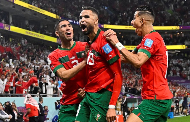 World Cup 2022: Maroc nối dài kỳ tích, giọt nước mắt Ronaldo-Neymar và những điểm nhấn ở tứ kết - Ảnh 2.
