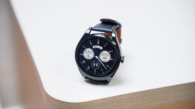 Huawei ra mắt smartwatch kiêm tai nghe không dây, giá 10,1 triệu đồng - Ảnh 2.