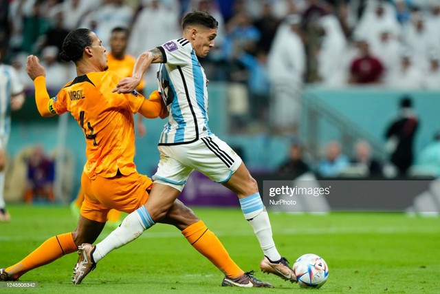 World Cup 2022: 5 cuộc đối đầu quyết định thành bại ở trận thư hùng Argentina vs Croatia - Ảnh 2.
